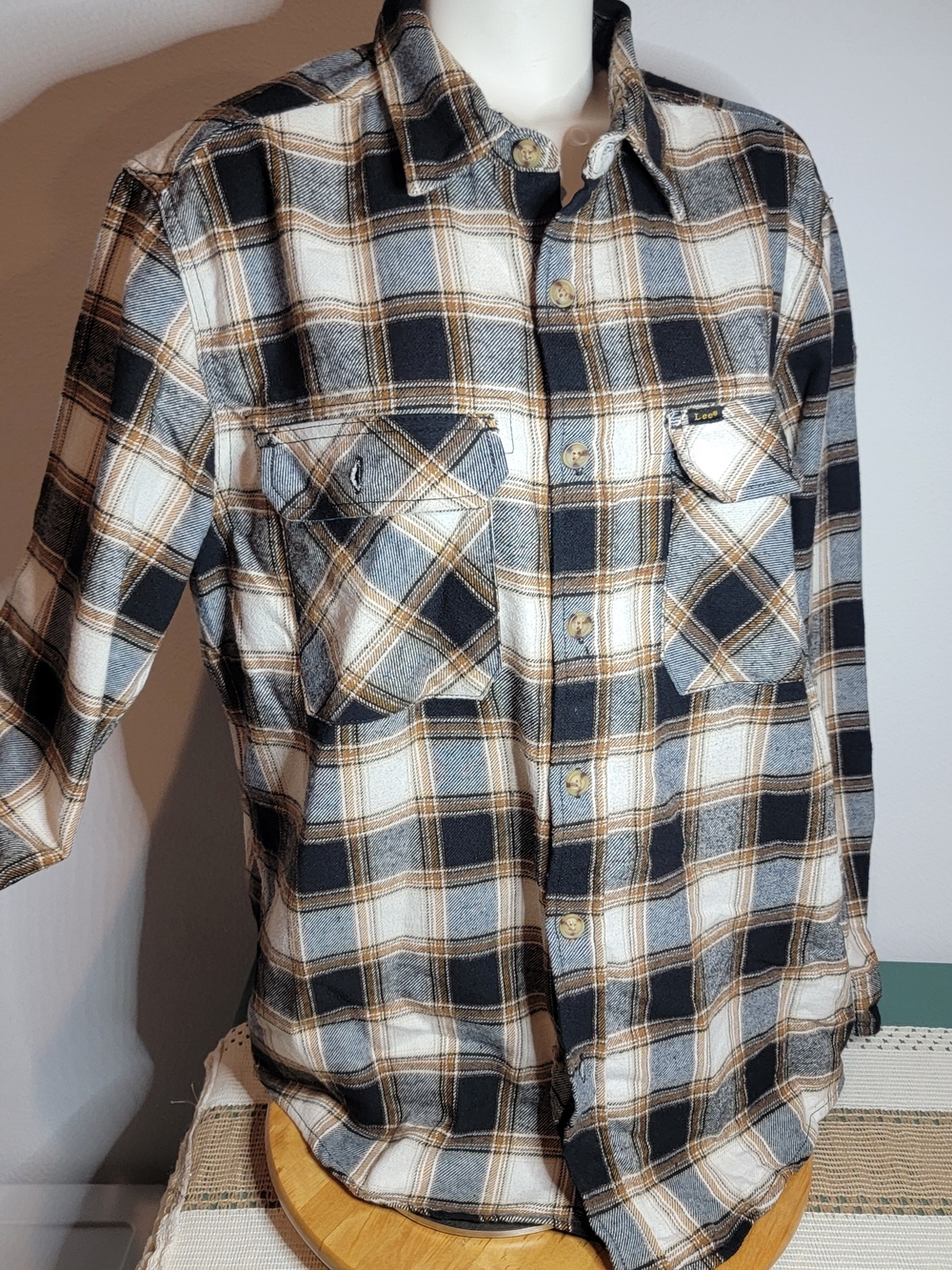 Lee Gray/White/Black/Brown Plaid Regular Fit Button-Up Shirt Pockets L soft
